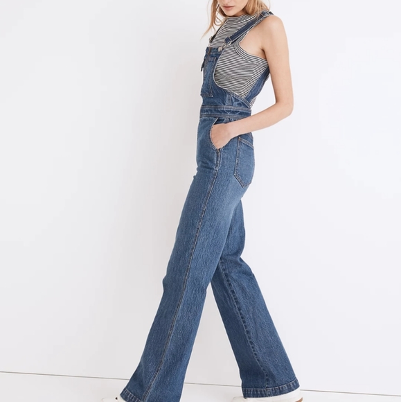 Madewell Denim - Madewell High-Rise Loose Flare Overalls Size 8